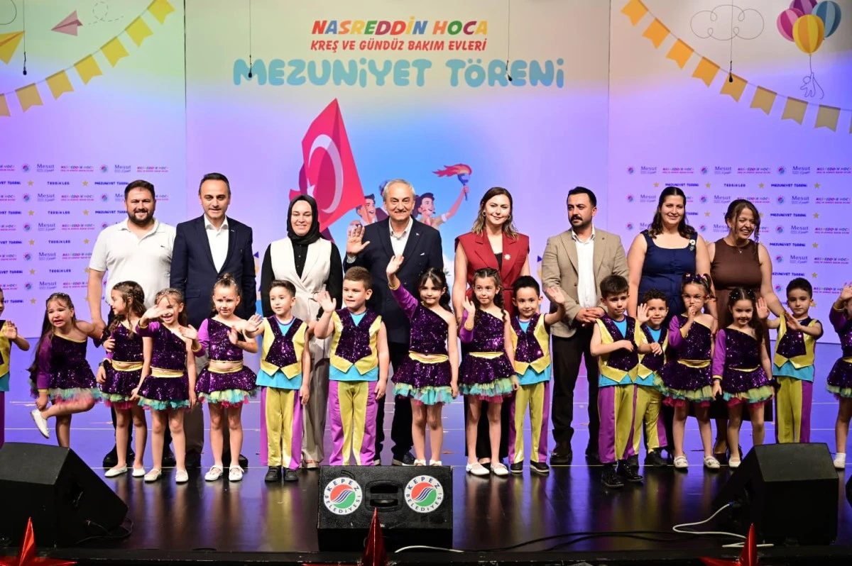 Kepez&rsquo;in Miniklerinden İlk Mezuniyet Heyecanı