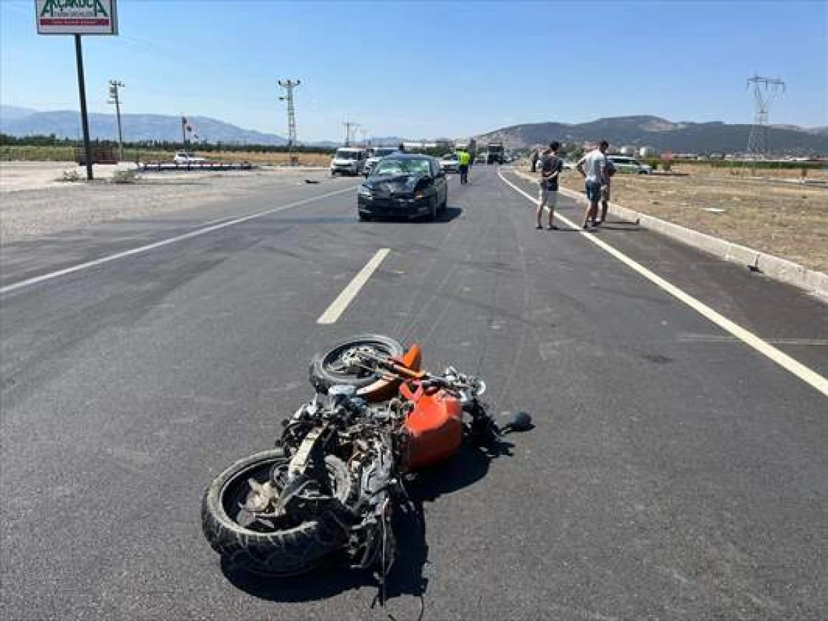 Motosiklet&ndash;Otomobil &Ccedil;arpışması &Ouml;l&uuml;mle Sonu&ccedil;landı