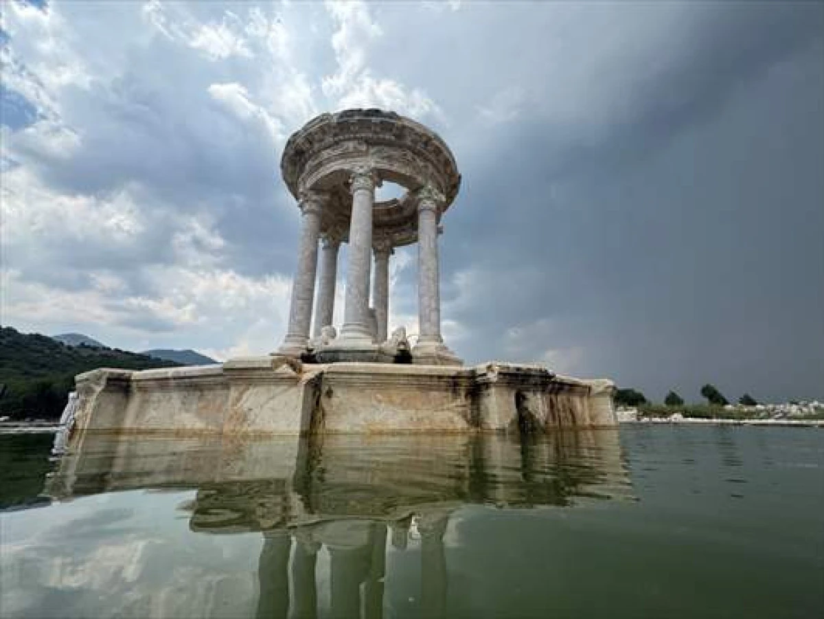 Teke Yöresinin Kültür Başkenti Burdur Birçok Doğal Ve Tarihi Yapıyı Barındırıyor