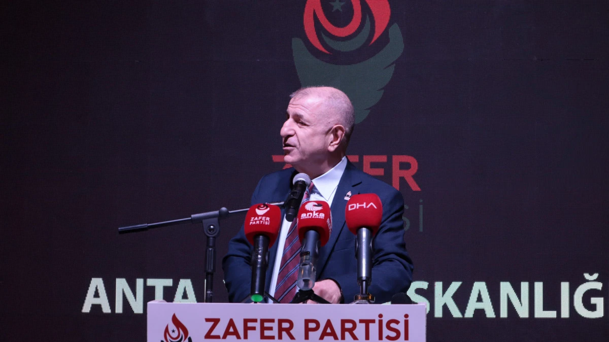 "VATANDAŞLIĞI DEĞİŞTİREN VATANI DEĞİŞTİRİYORDUR, İZİN VERMEYİZ!"