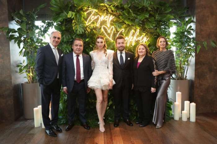 ZEYNEP & GÖKHAN EVLİLİK YOLUNDA İLK ADIMLARINI ATTILAR